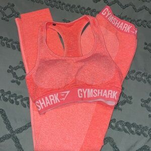 Gymshark Women's Flex Coral Small Sports Bra and Medium Leggings Set